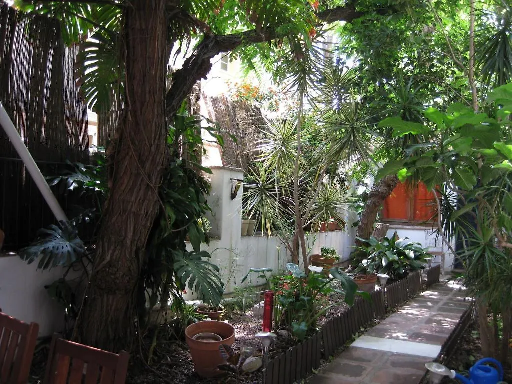 Guest house Hostal Las Acacias Malaga